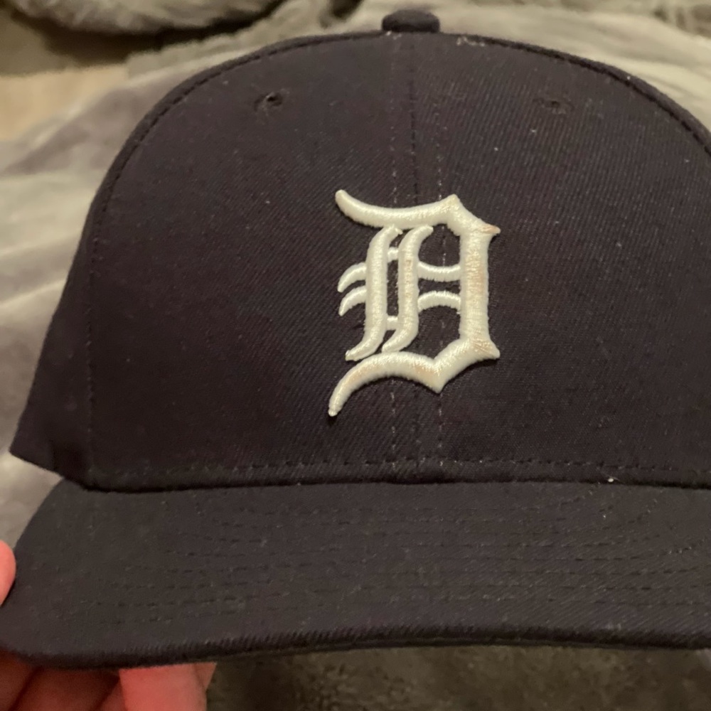 Detroit Tigers fitted New Era hat.